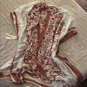 White and Brown Patterned Kimono